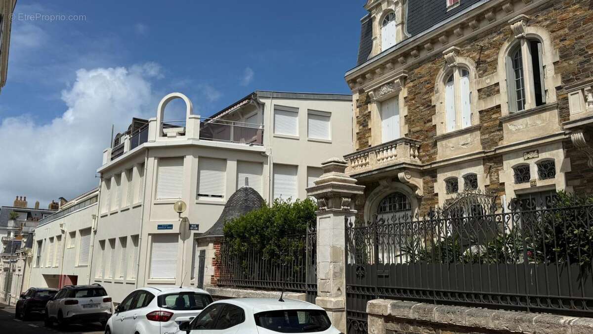 Studio quartier Ile Penotte d'une surface de 14 m2 - photo 9