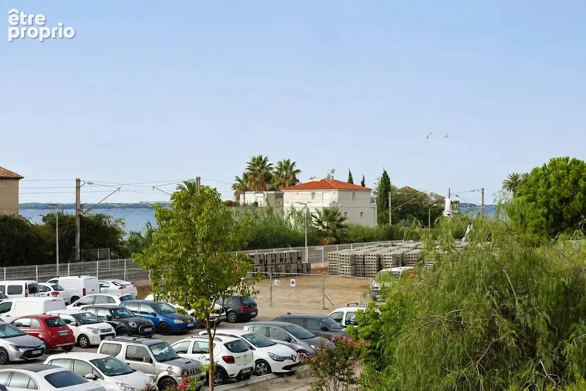 Golfe-juan centre – 4 pièces rénové – terrasse – garage – plages à 180 m - photo 21