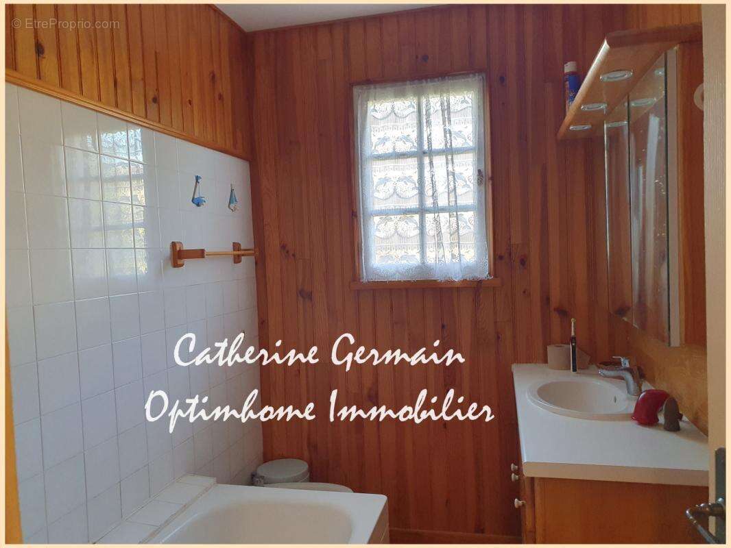 A Villalier – A vendre maison 4 chambres avec bureau, jardin, terrasses et garage - photo 11