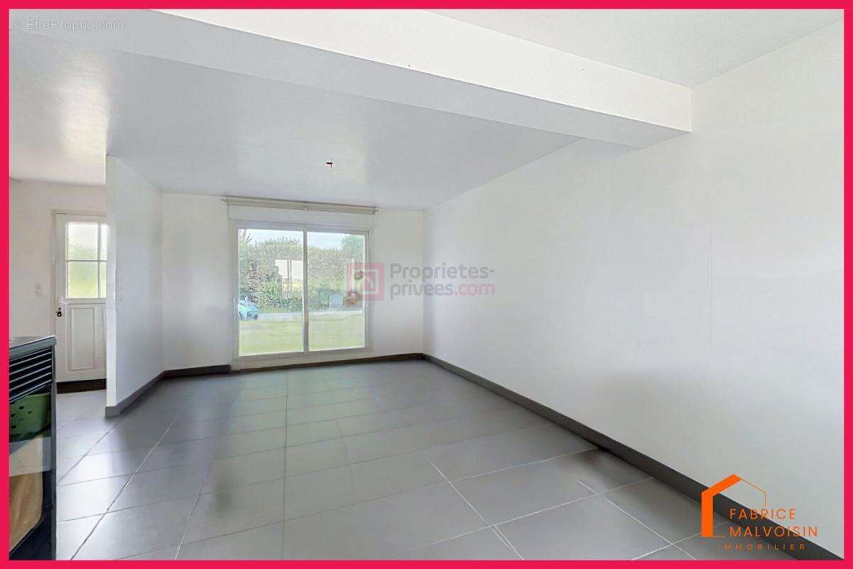 Maison 6 pièce(s) 136 m2 - photo 5