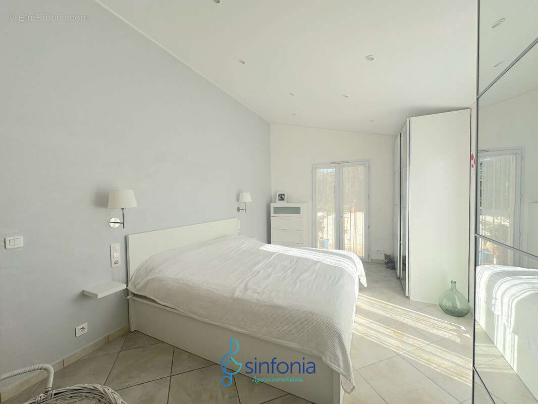 Maison à SAINT-SIFFRET