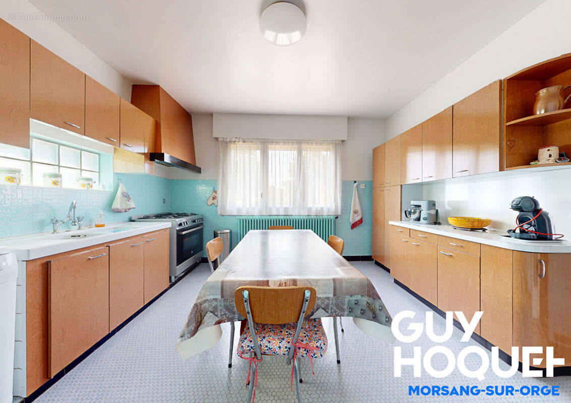 Maison à FLEURY-MEROGIS