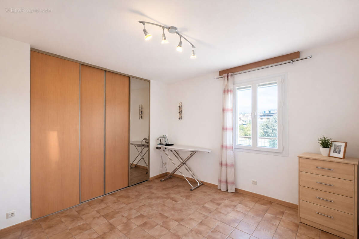 Maison à BAGNOLS-SUR-CEZE