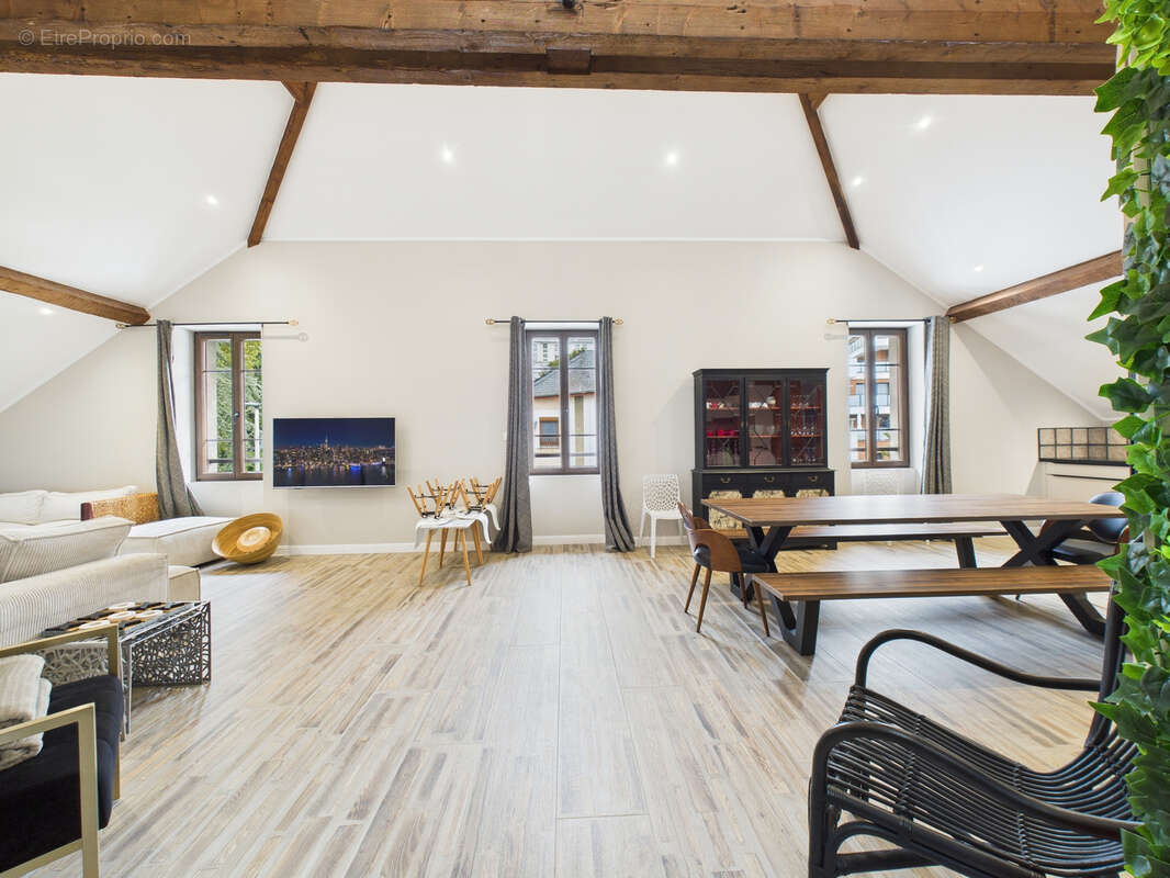 Appartement à AIX-LES-BAINS