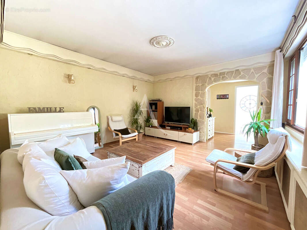 Maison à FONTENAY-SOUS-BOIS