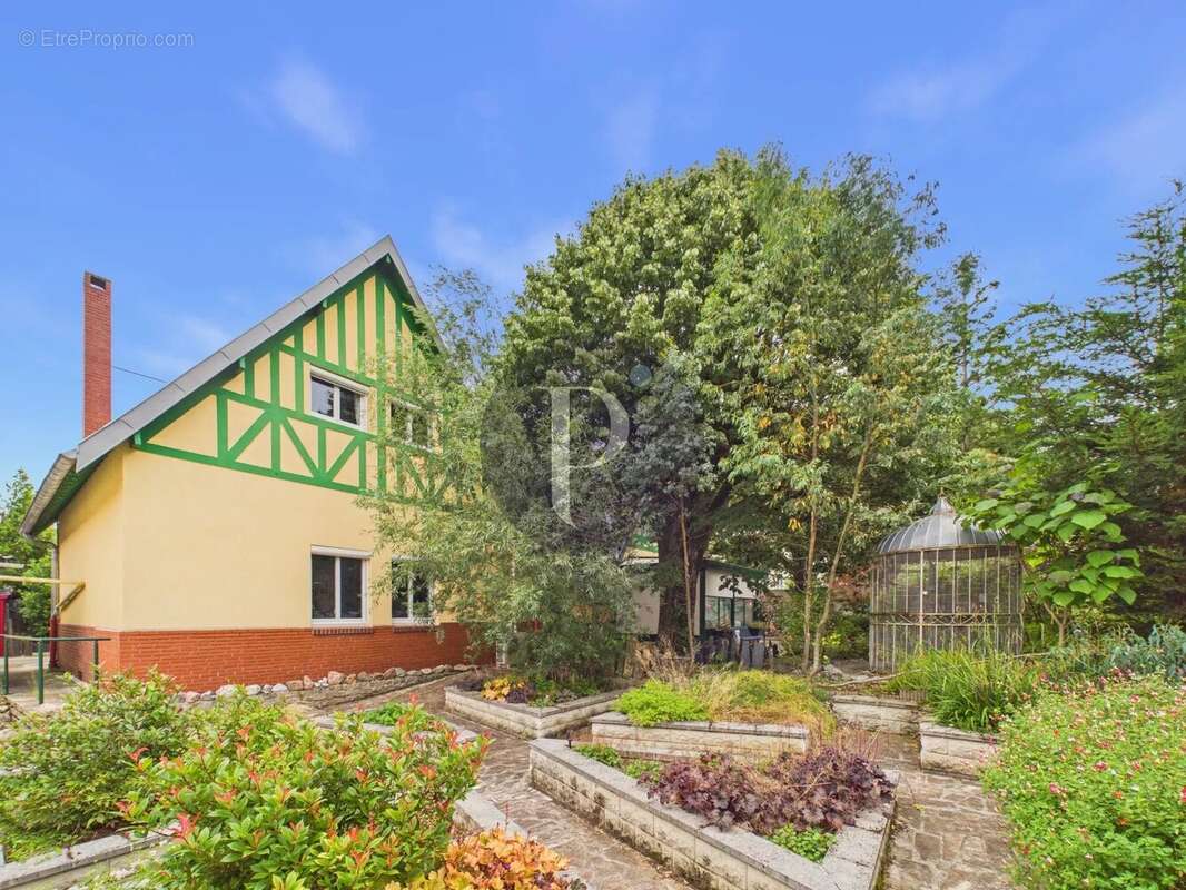 Maison à CHATENAY-MALABRY