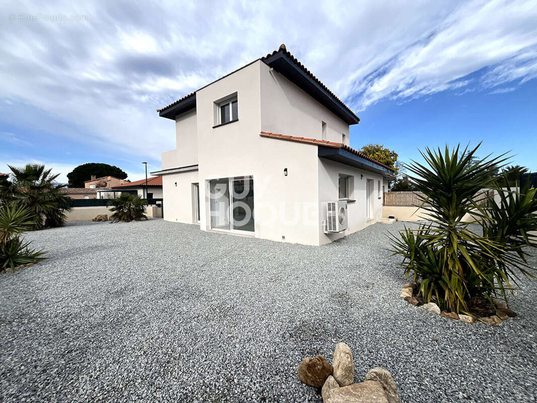 Maison à LAROQUE-DES-ALBERES