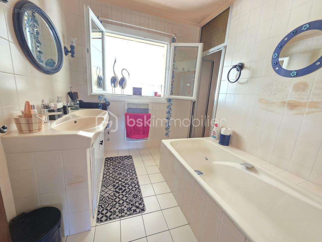 Maison aubiac 152 m² - garage- piscine-veranda- jardin 4800 m² - photo 29