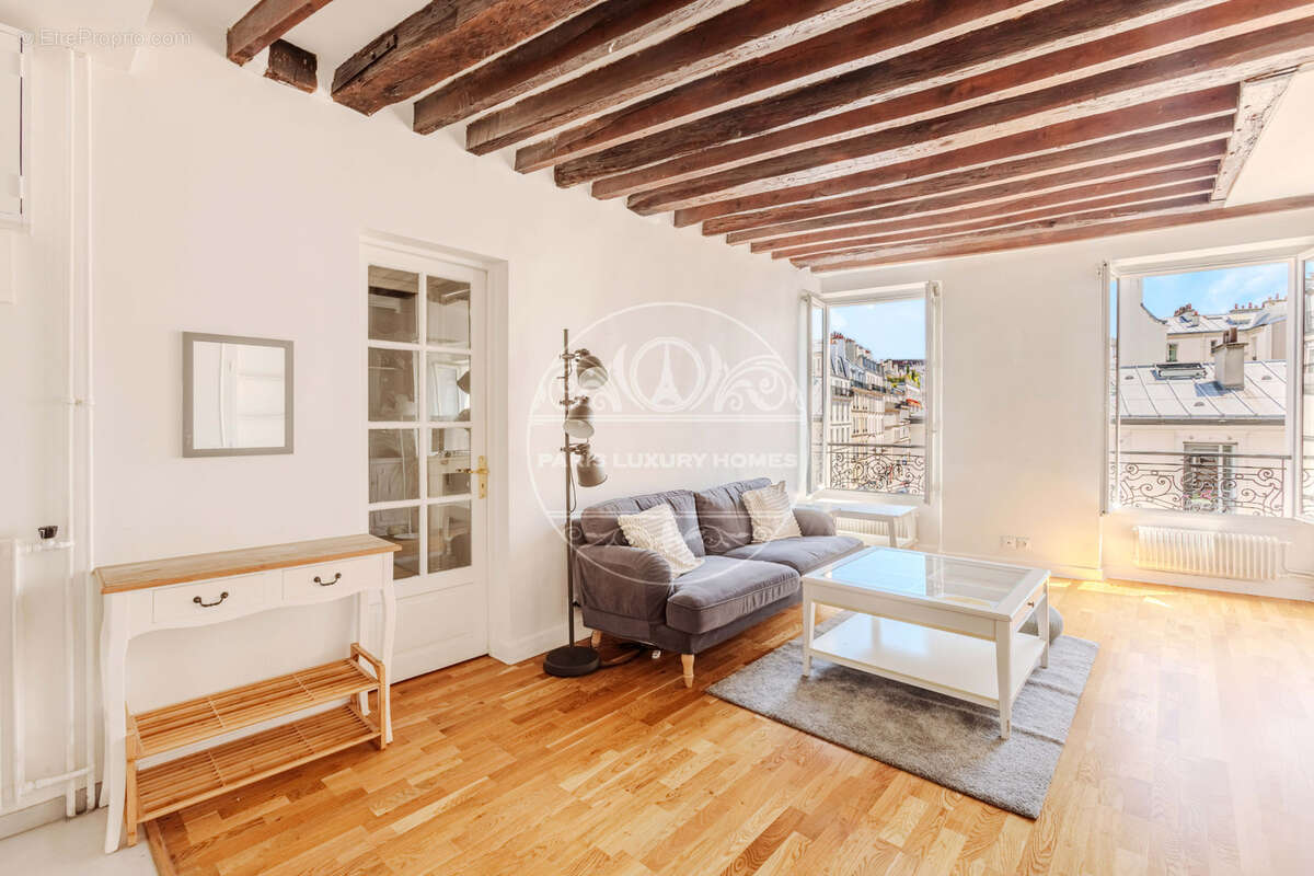 Appartement à PARIS-7E