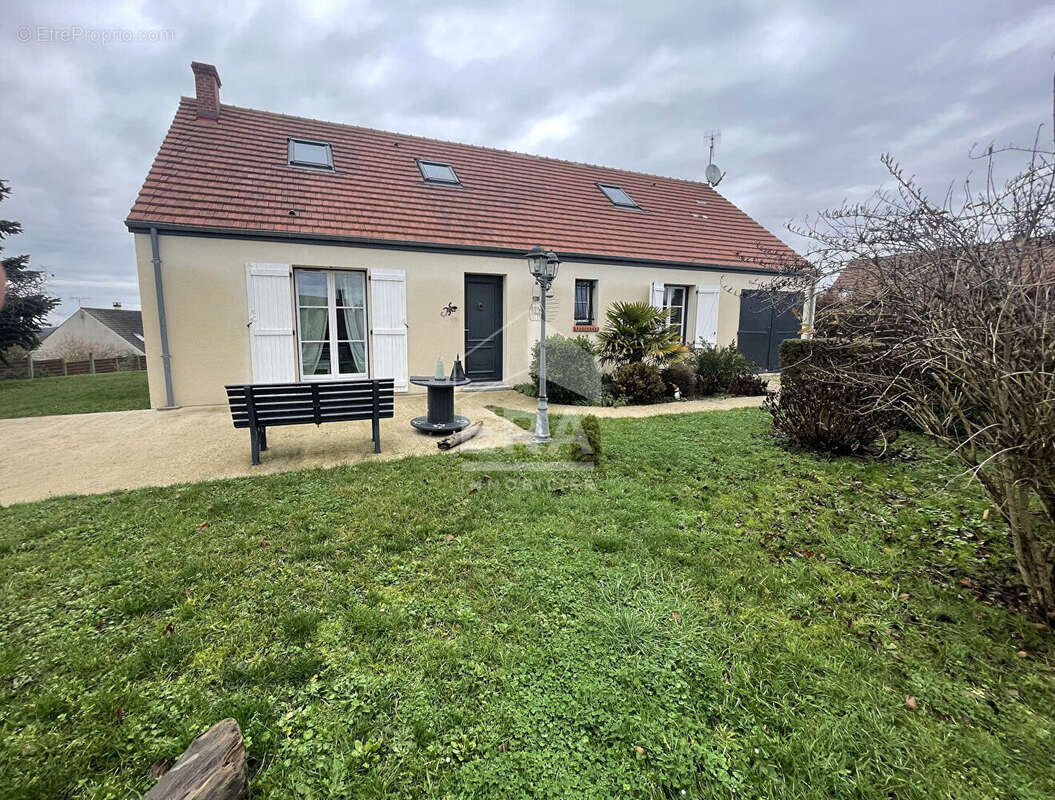 Maison à LA FERTE-SAINT-AUBIN