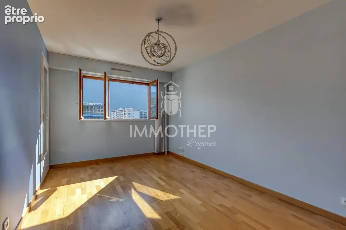 Appartement 6 pièces 143 m² à vendre à Saint-Egreve (38120) - photo 6