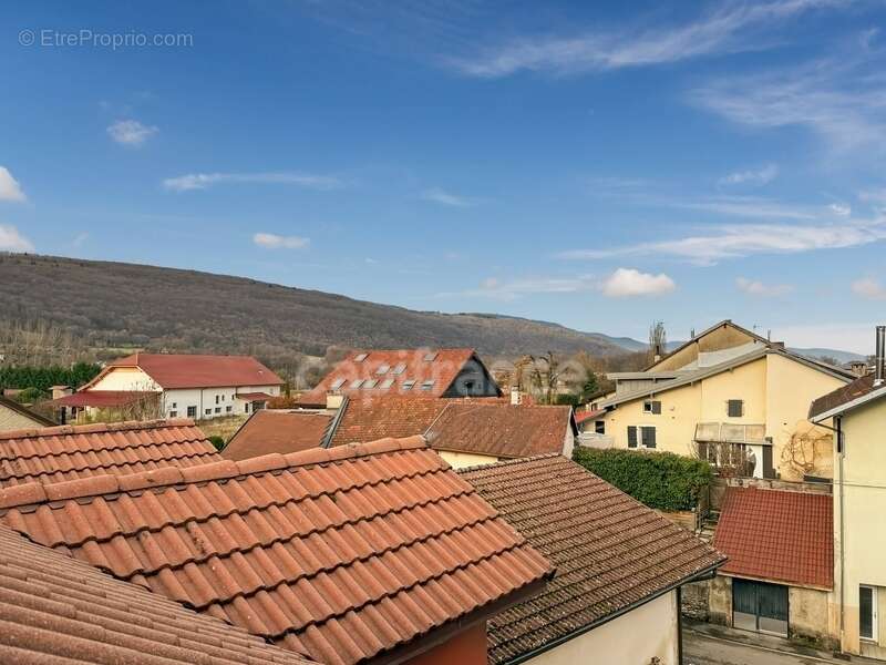 Appartement à GRILLY