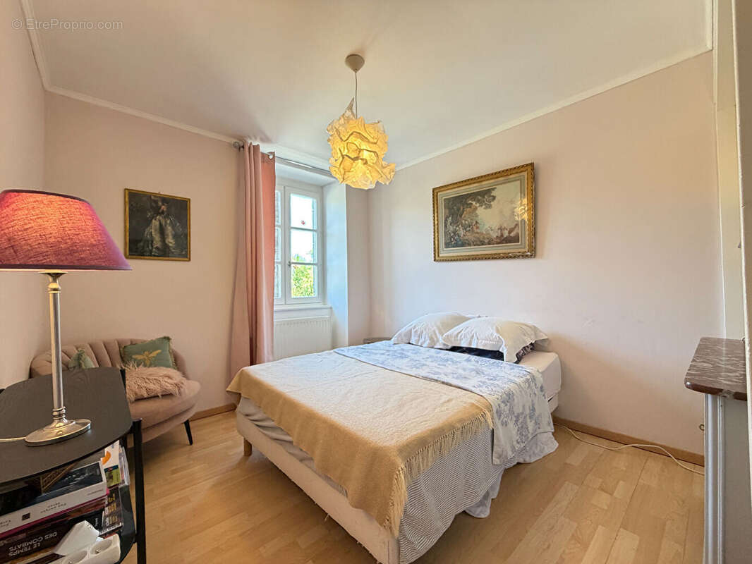 Maison en pierre à Montain 7 pièces / 5 chambres / 215 m² - photo 8