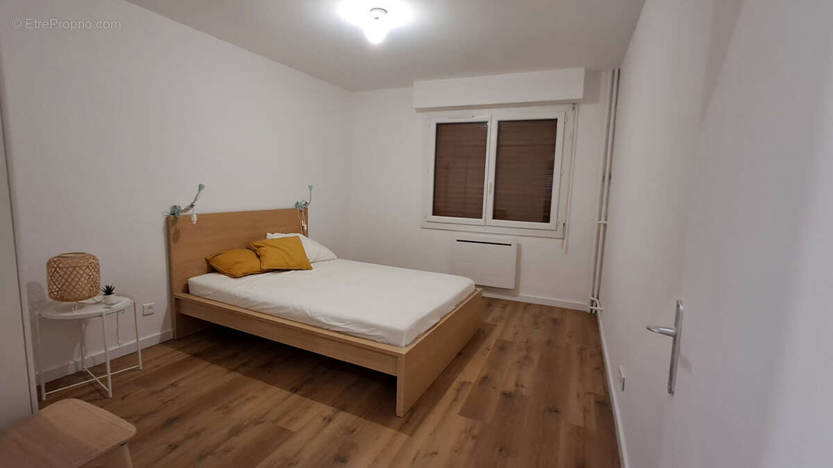 Appartement à MARSEILLE-2E