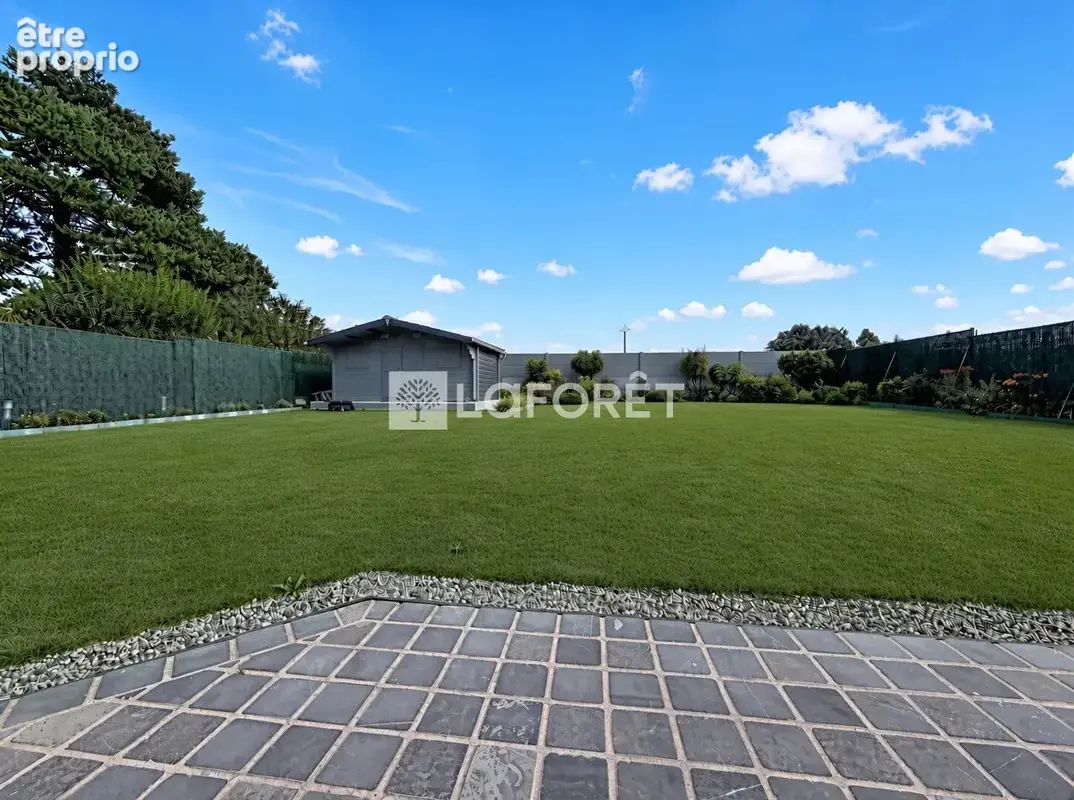 Pavillon familial 102,5 m²  - 4 Chambres - Brêmes - photo 12