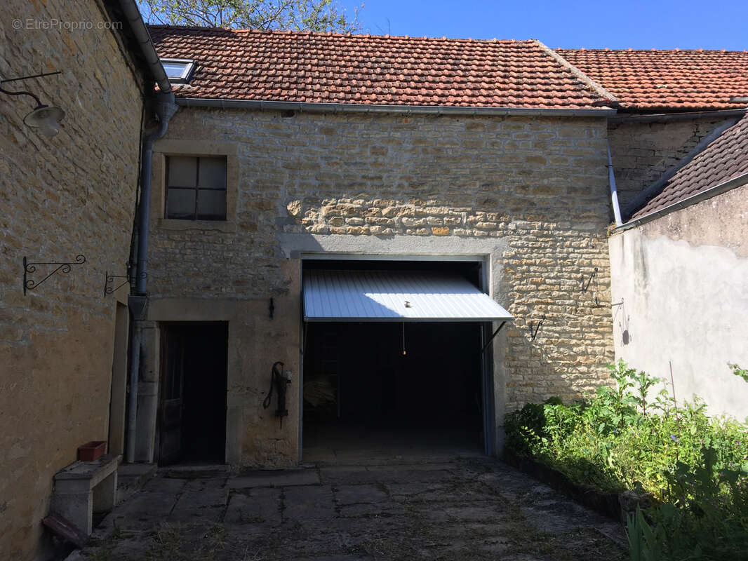 Maison à THIZY