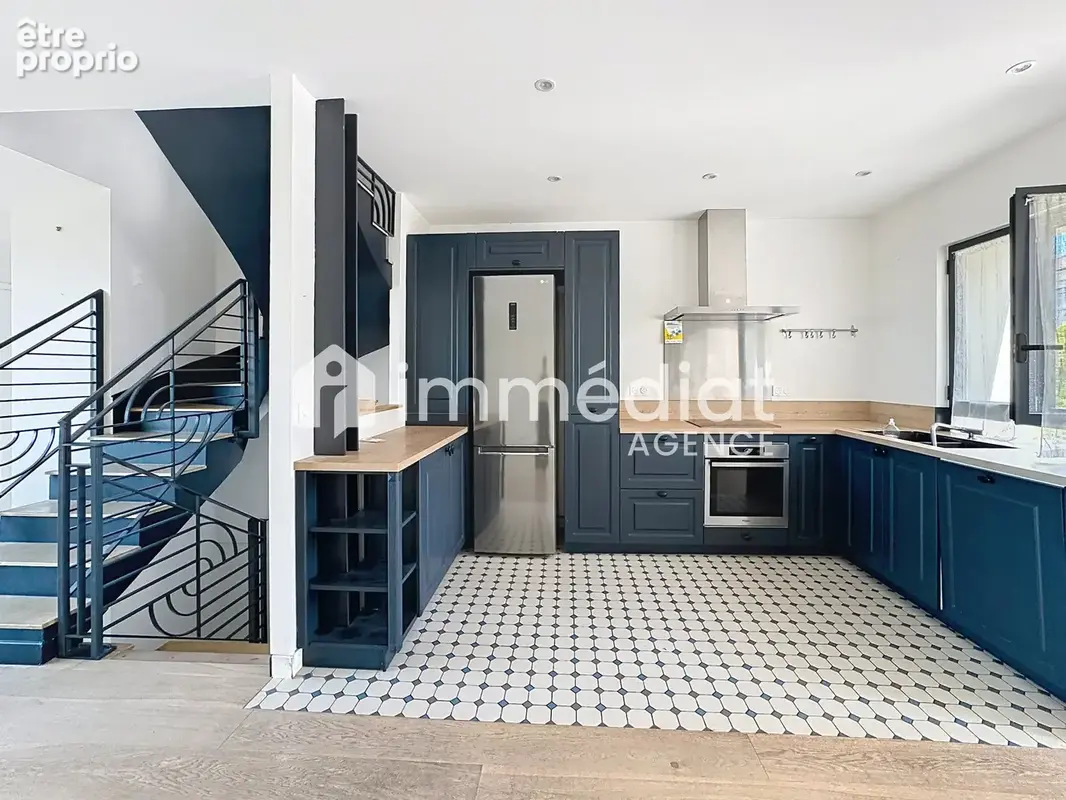 Limitrophe Centre-Villle  Quartier des Coteaux - RUEIL-MALMAISON - photo 6