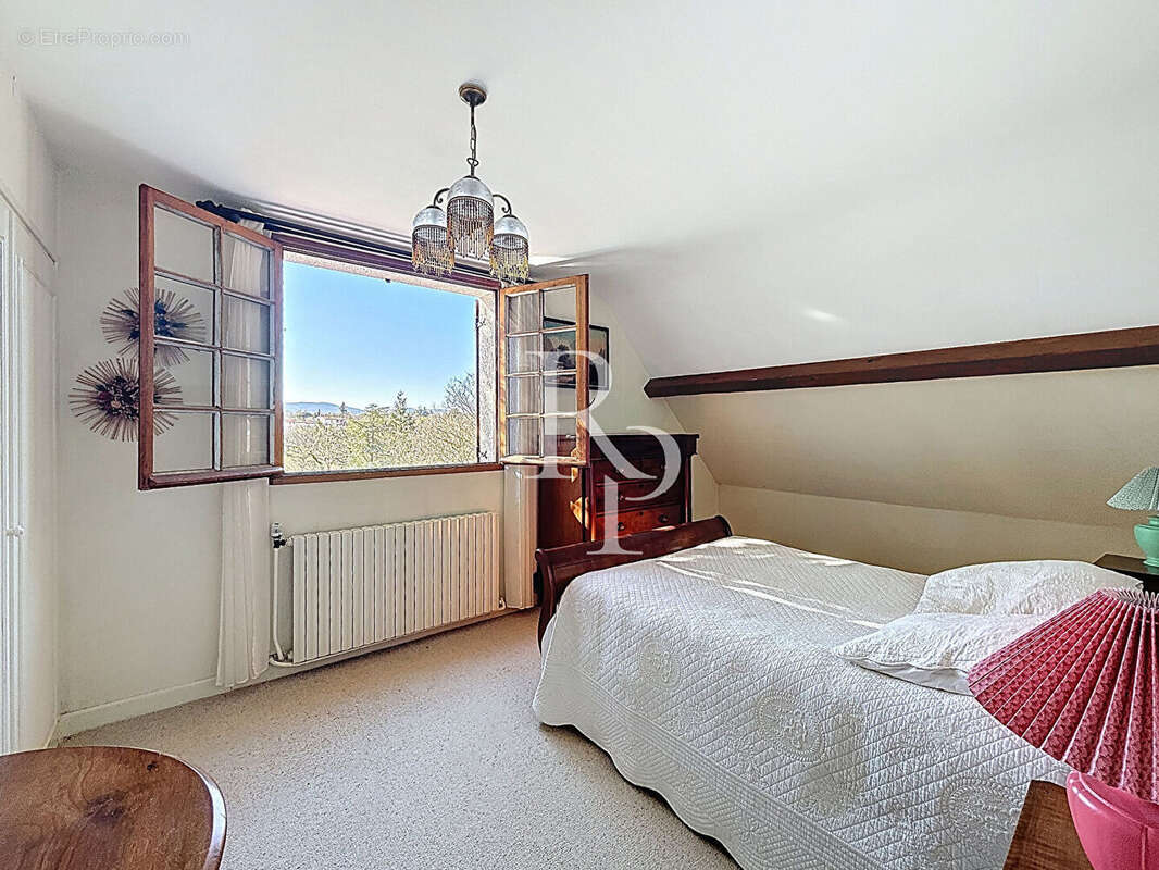 Maison à FRANCHEVILLE