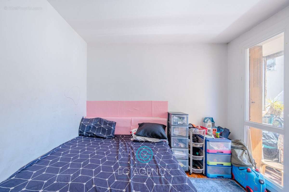 Appartement à MARSEILLE-2E