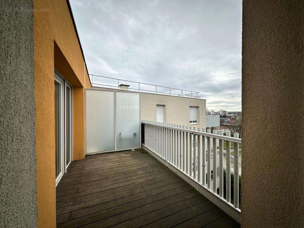 Appartement à VENISSIEUX