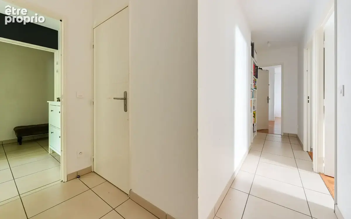 Appartement Ecully 5 pièce(s) 101.03 m2 - photo 11