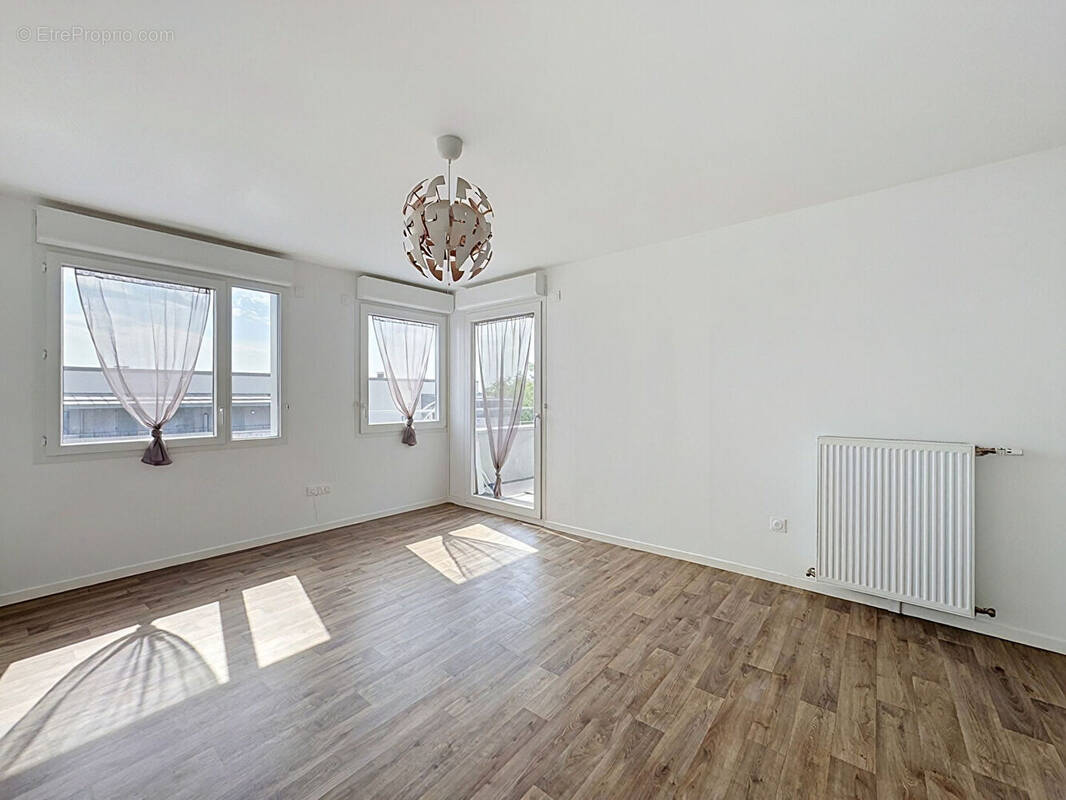 Appartement à BONNEUIL-SUR-MARNE