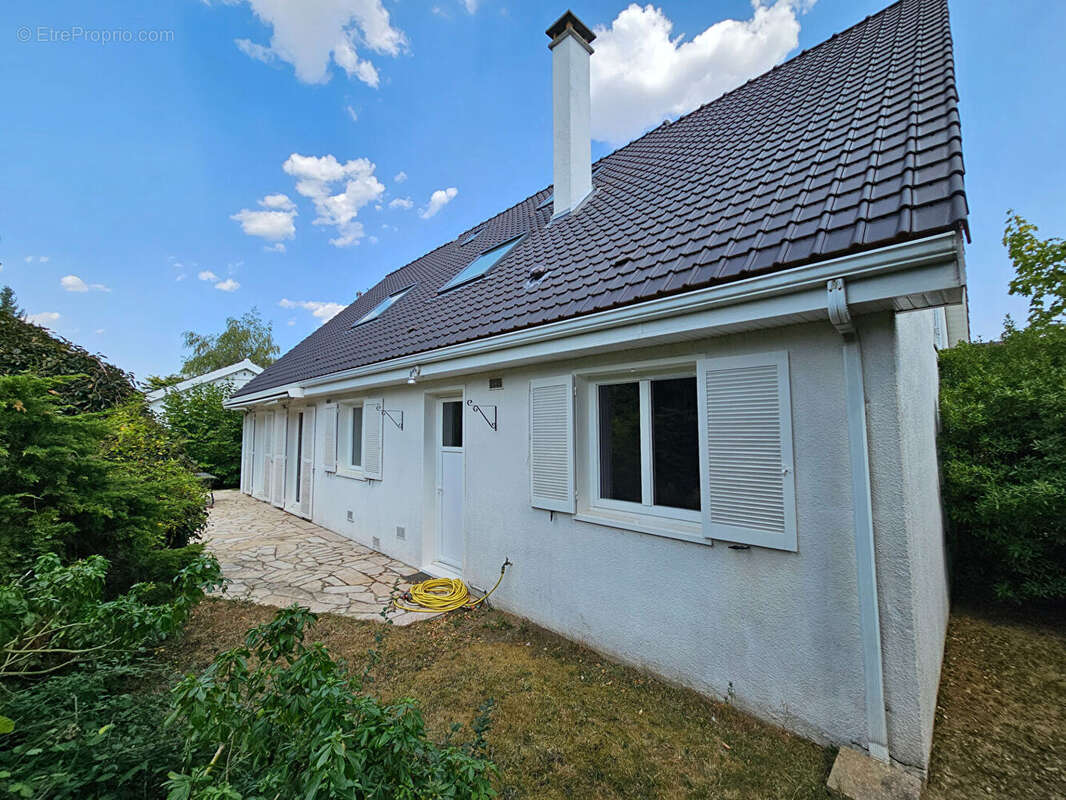 Maison Voisins-le-bretonneux 7 pièce(s) 186 m2 - photo 6
