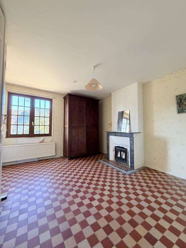 Maison à SAINT-LAURENT-LA-GATINE