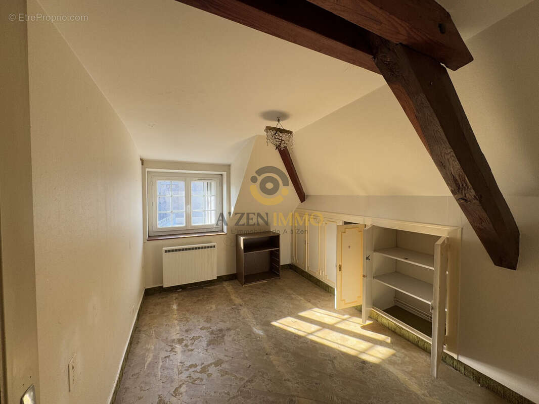 Appartement à SECONDIGNY