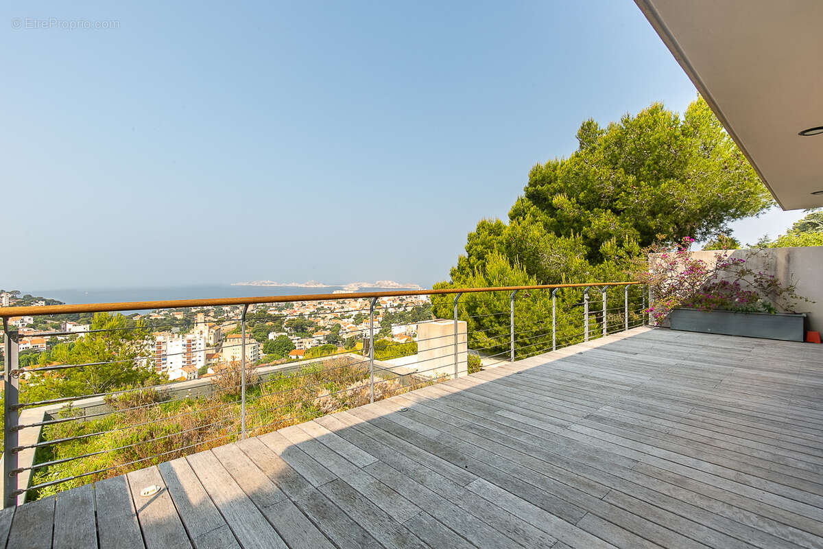 Maison à MARSEILLE-7E