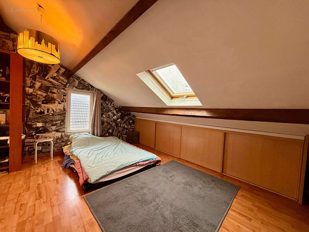 Maison à BRIE-COMTE-ROBERT