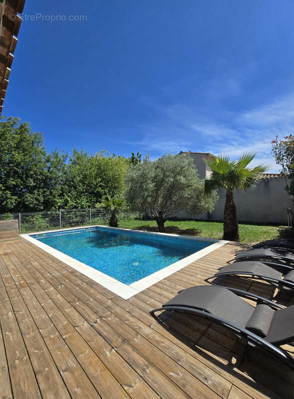 Maison à SORGUES
