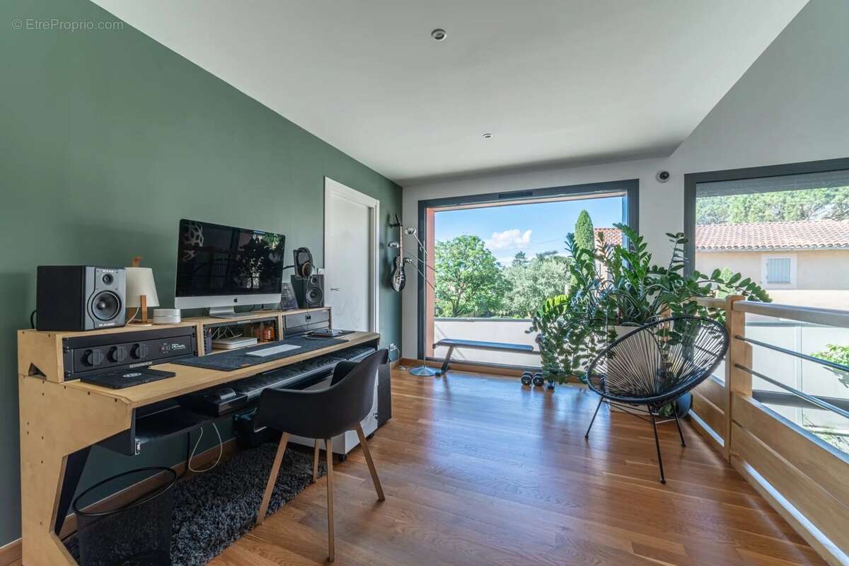 Appartement à LYON-9E