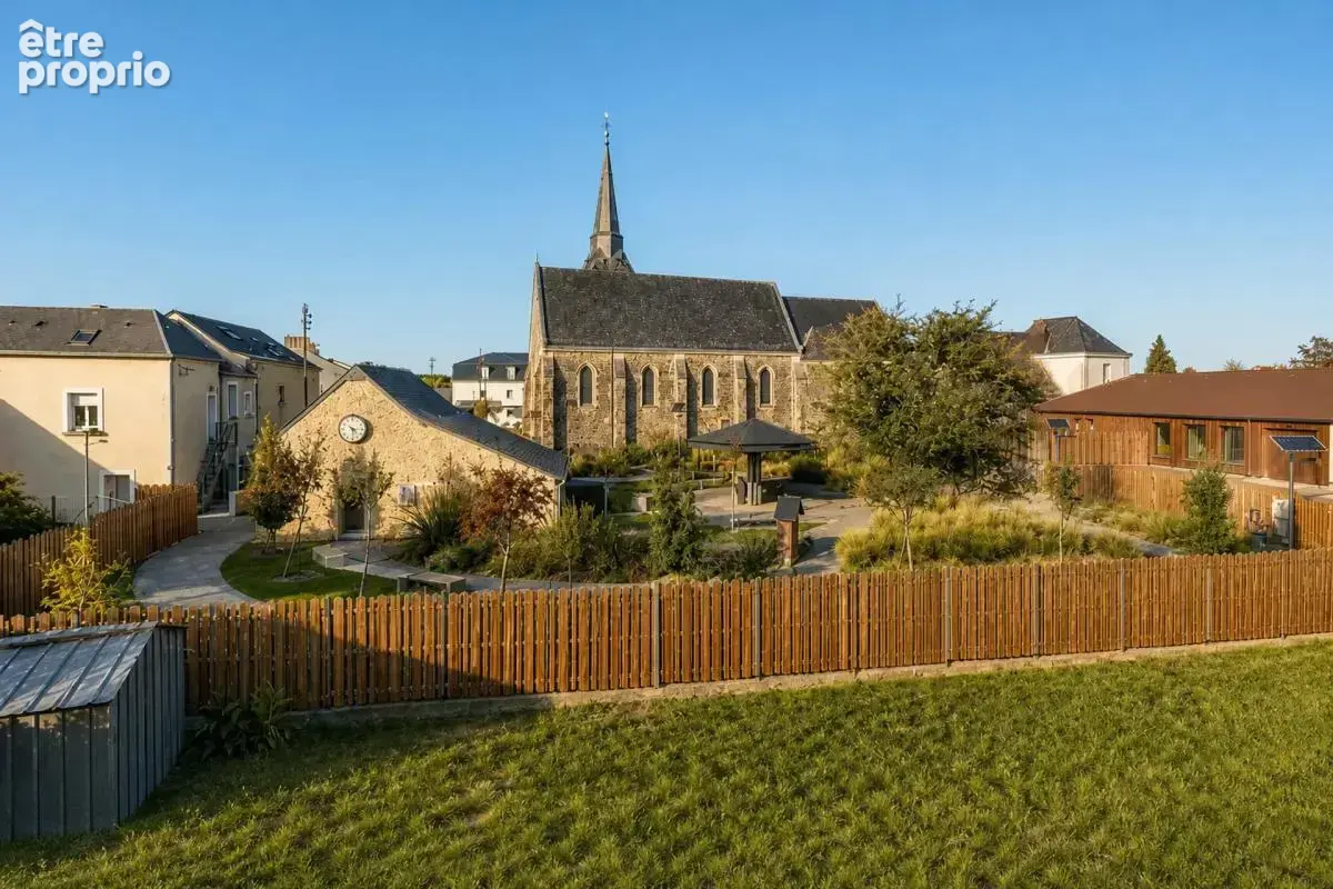 Appartement récent et climatisé de 5 pièces de 210 m² à Ruaudin - photo 15