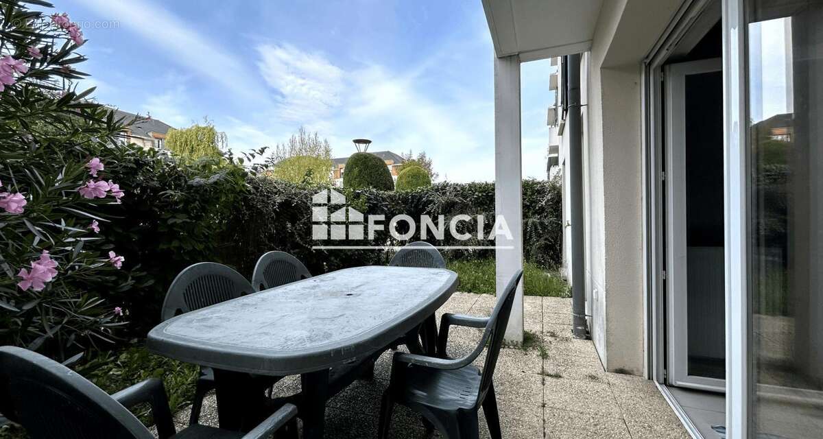 Appartement à SAINT-PIERRE-DU-PERRAY