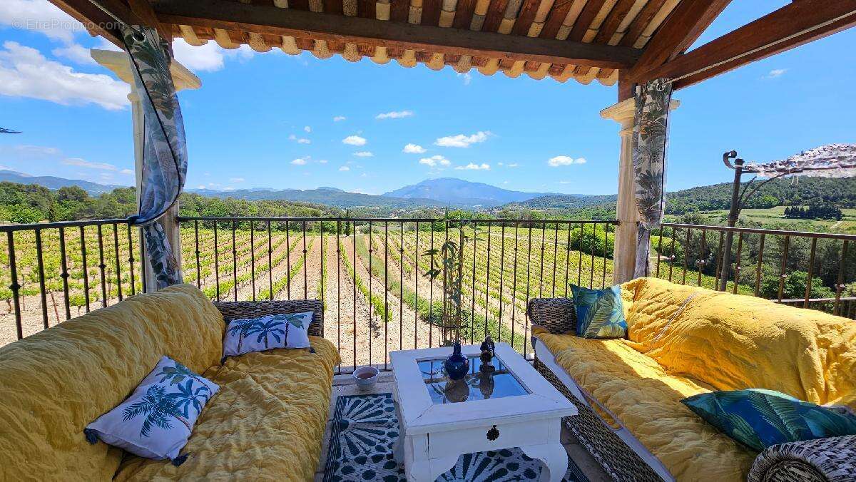 Maison 250 m² à Vaison-La-Romaine  - photo 2