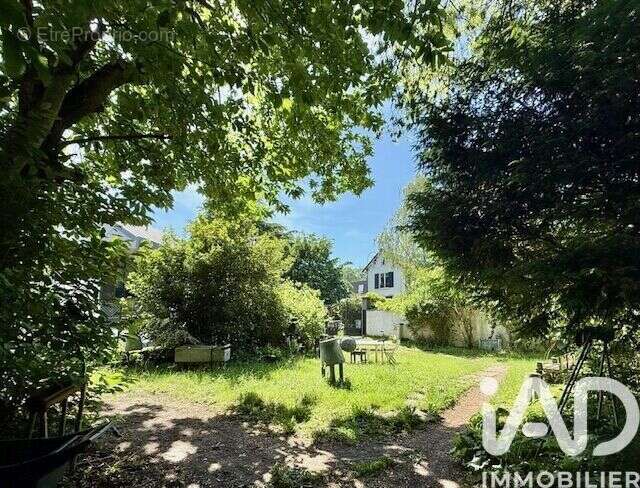 Photo 3 - Maison à GARCHES