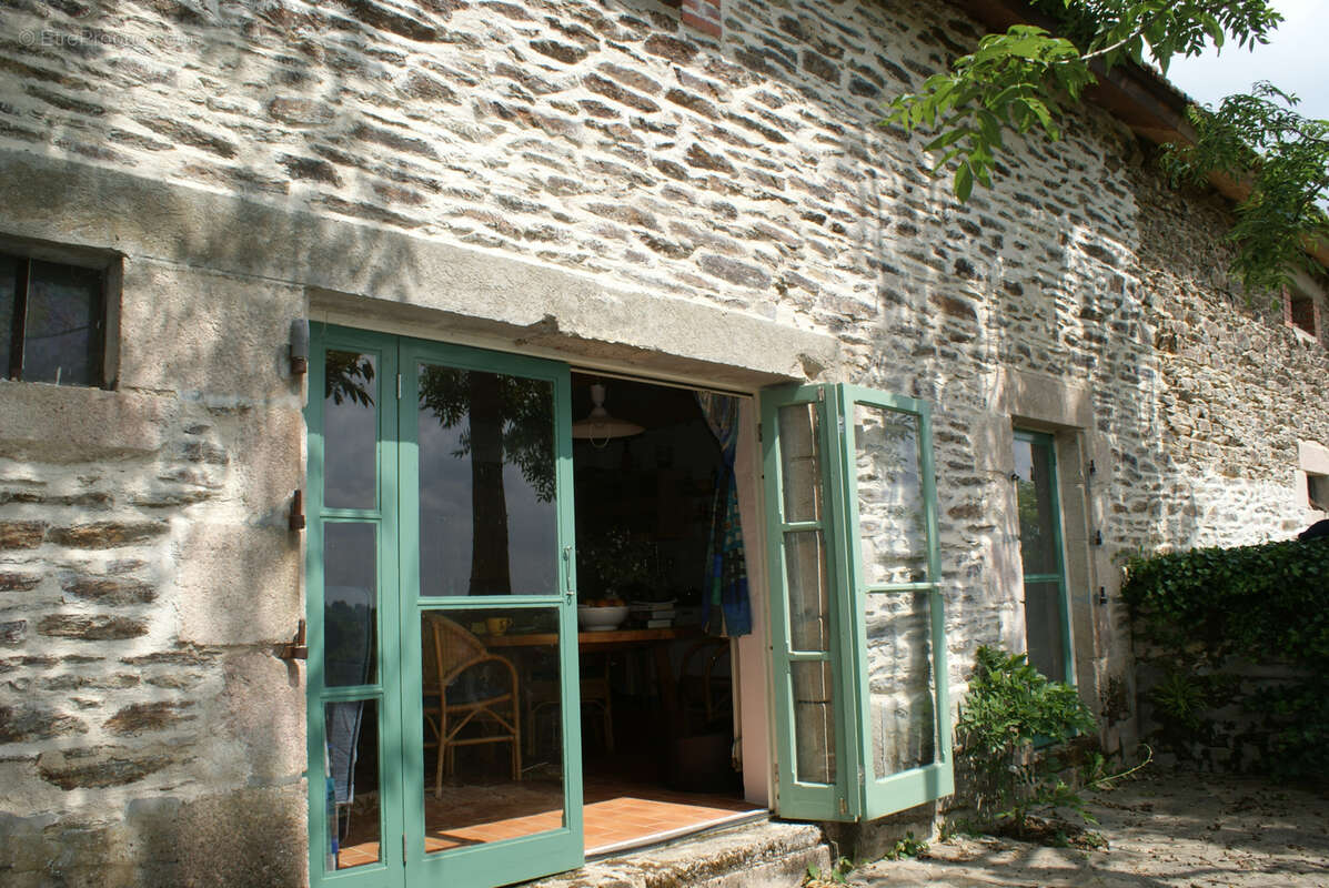 Maison à PREVERANGES