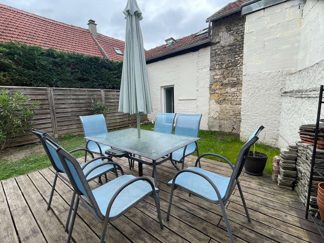 Maison à BENNECOURT