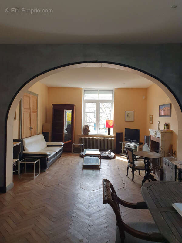 Maison à AULNOYE-AYMERIES