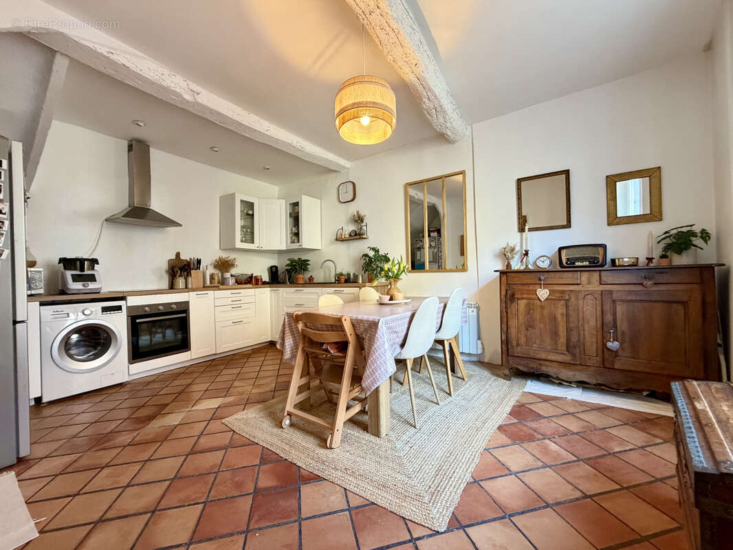 Appartement à MEYRARGUES