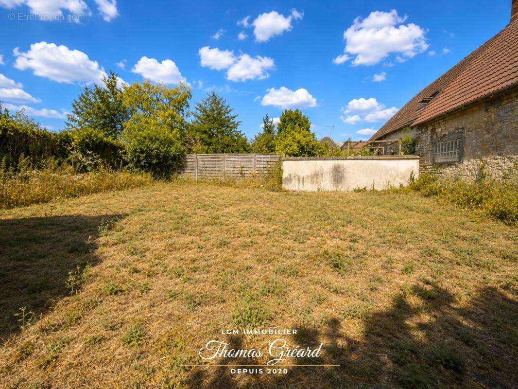 Longère de caractère à rénover avec grange sur le secteur Binas / Beauce-la-Romaine avec potentiel d'agrandissement - photo 10