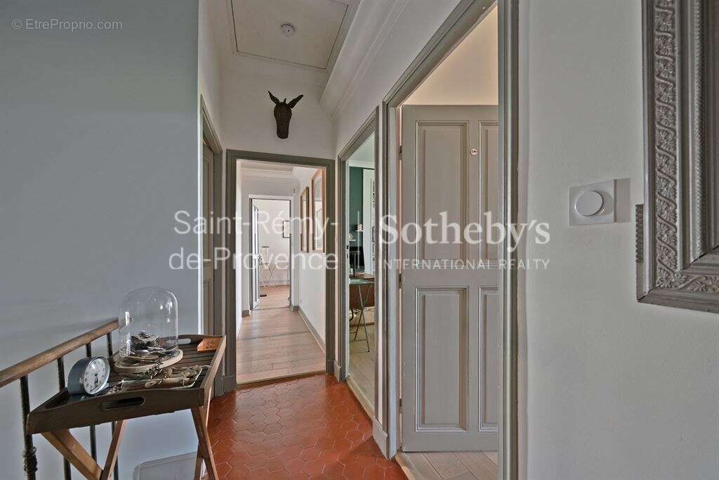 Maison à VILLENEUVE-LES-AVIGNON