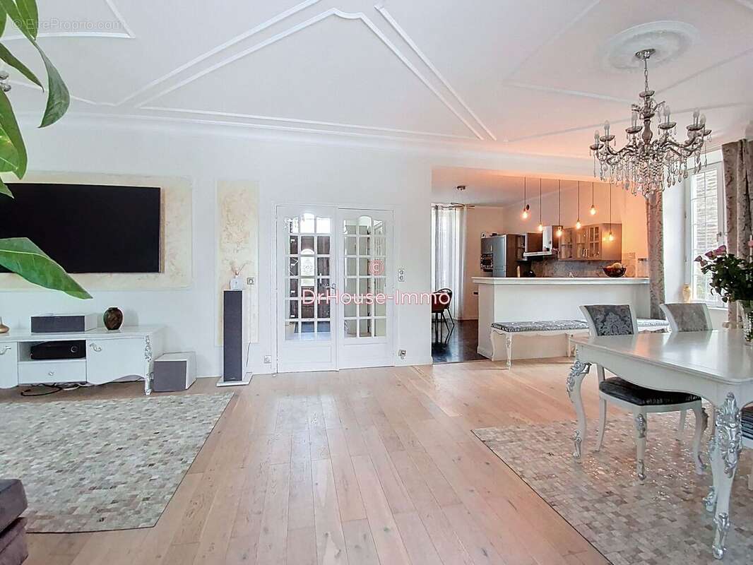 Maison 199 m² à Saint-Hilaire-Du-Harcouet  - photo 44