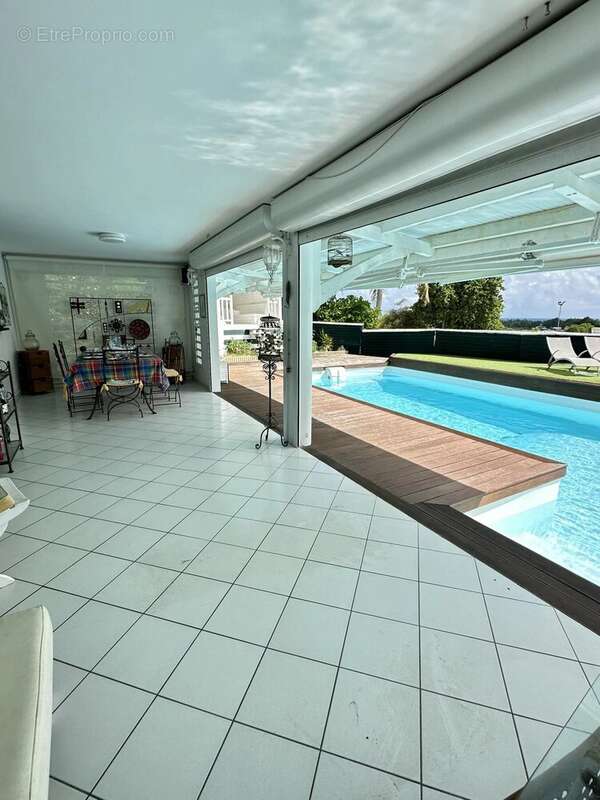 Maison à SAINT-FRANCOIS