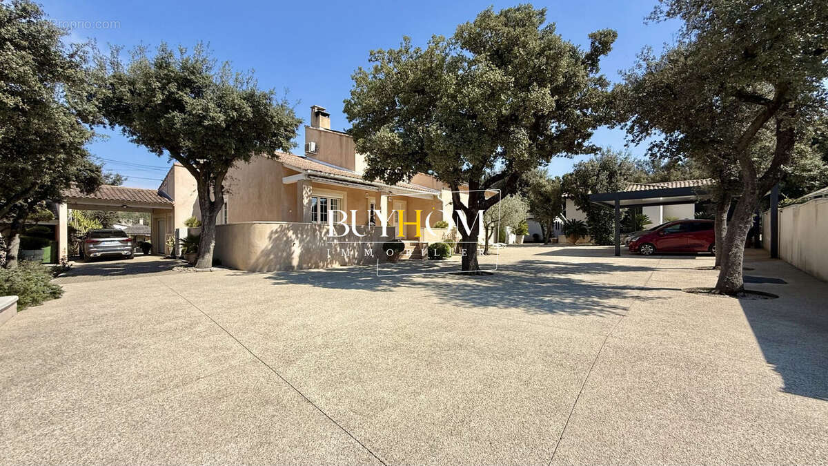 Maison à BEDARRIDES