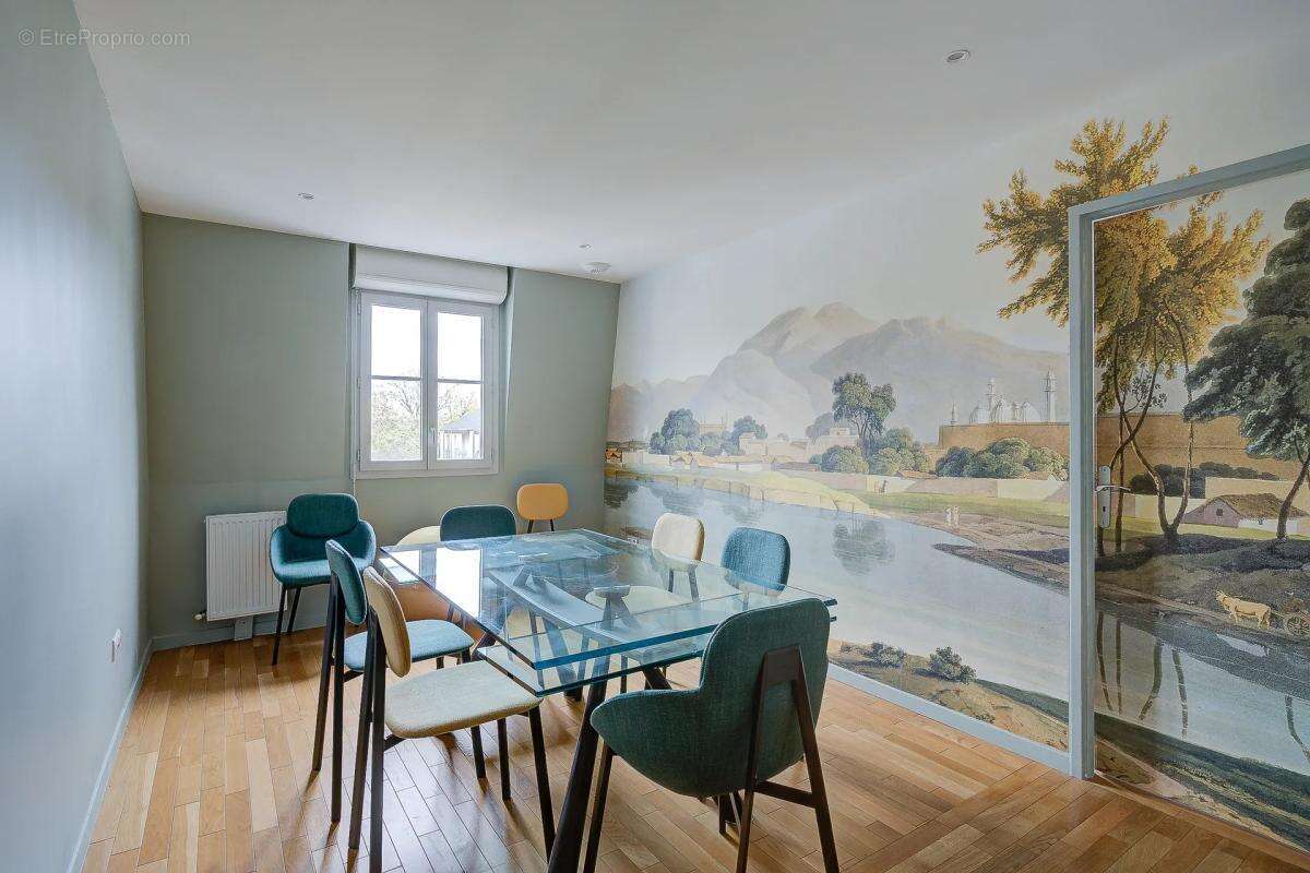 Appartement à SAINT-CYR-L'ECOLE