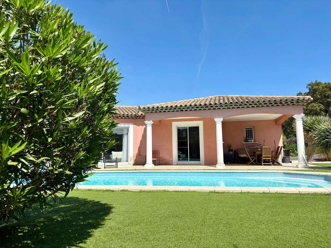 Maison à FREJUS