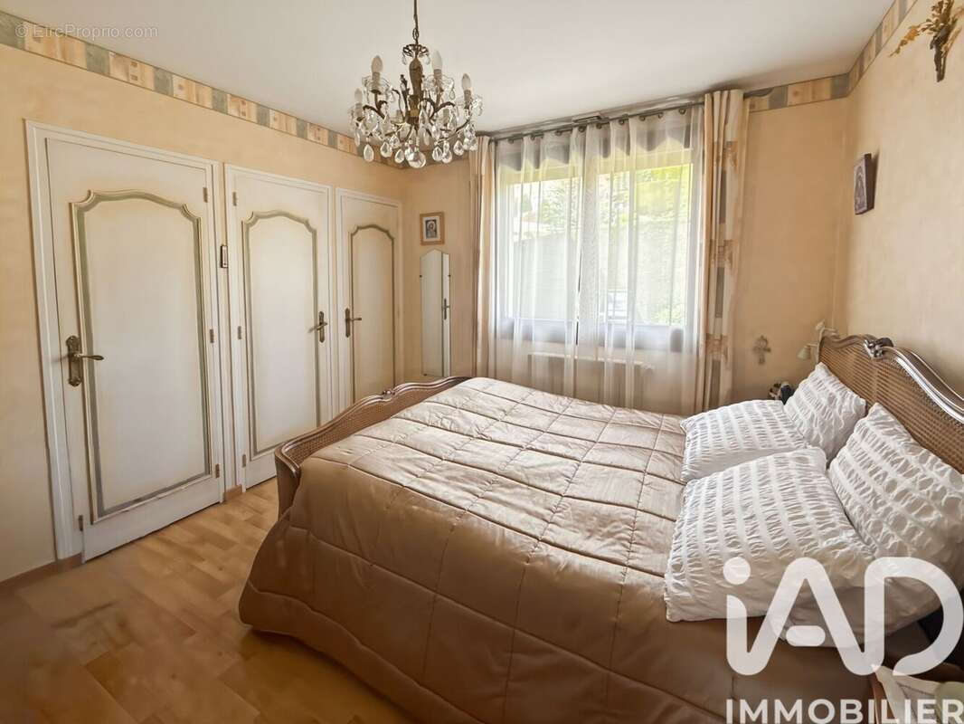 Photo 9 - Maison à SAINT-GENEST-LERPT