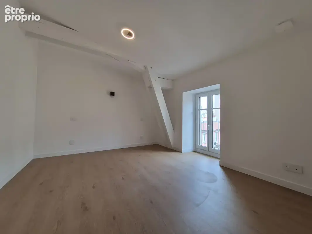 Millau-t4 rénové de 77 m² -visite virtuelle disponible - photo 3